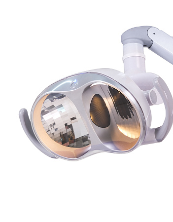 SILVERFOX 8000C-SRS0 – Стоматологическая установка с нижней подачей и с мягкой обивкой