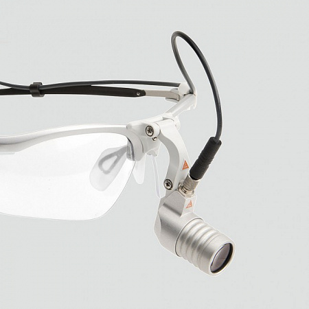 Heine LED MicroLight - налобный светодиодный осветитель с креплением на оправе